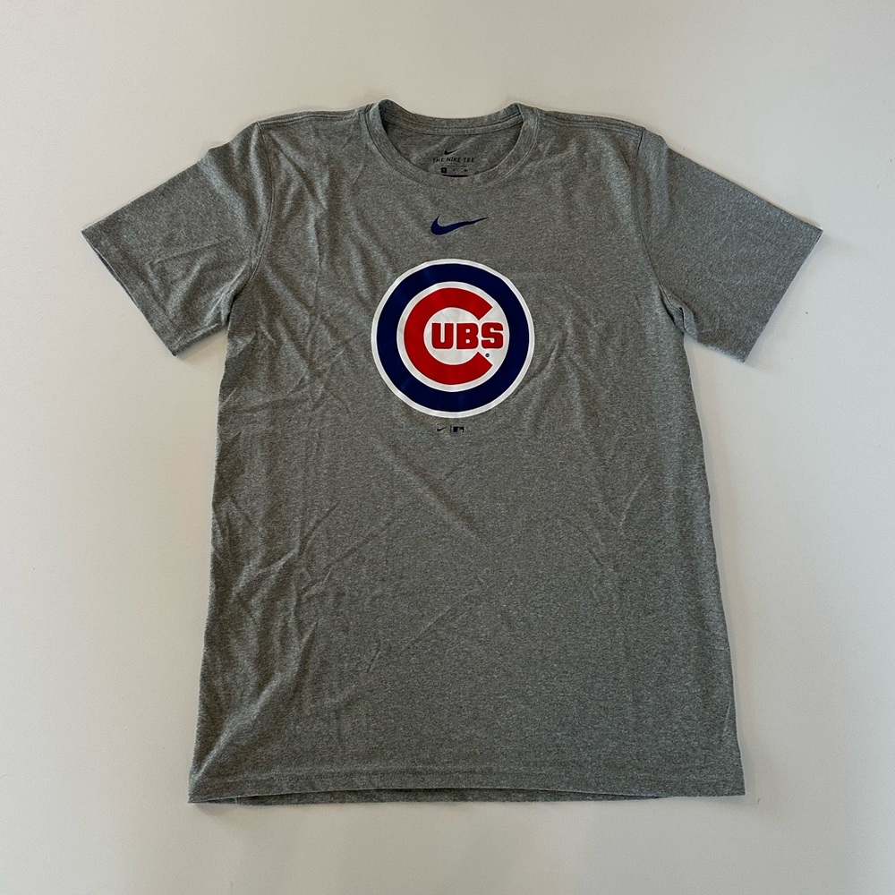 Chicago Cubs Nike Team Large Logo Legend Performance T-Shirt Grey Size Small
